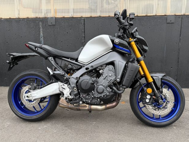 YAMAHA  MT-09  2022