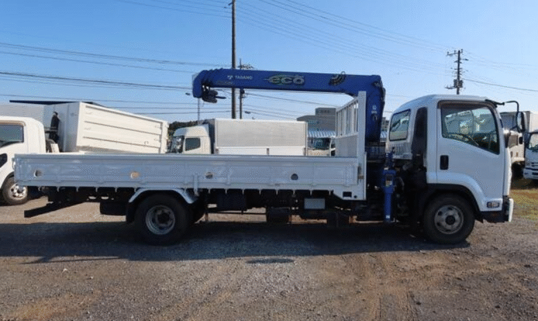 
								ISUZU  Forward   2015 full									