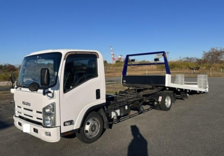 ISUZU  Elf 2014