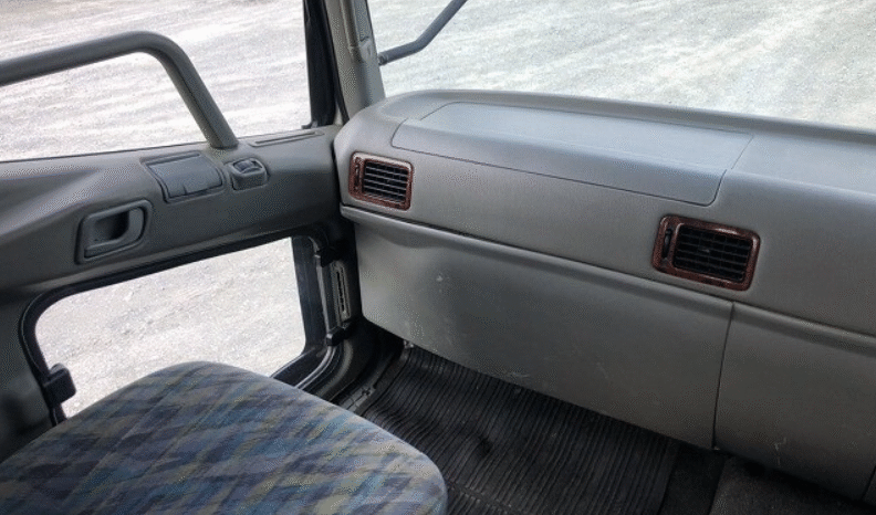 
								MITSUBISHI  Fuso Fighter 2005 full									