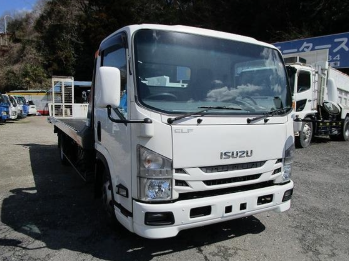 ISUZU  Elf 2018