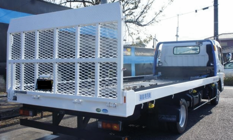 
								MITSUBISHI  Canter  2013 full									