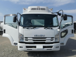 ISUZU  Forward 2020