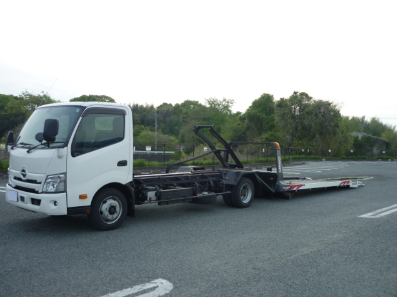 Hino Dutro 2020