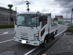 ISUZU  Forward   2012