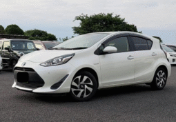 TOYOTA  AQUA  2020