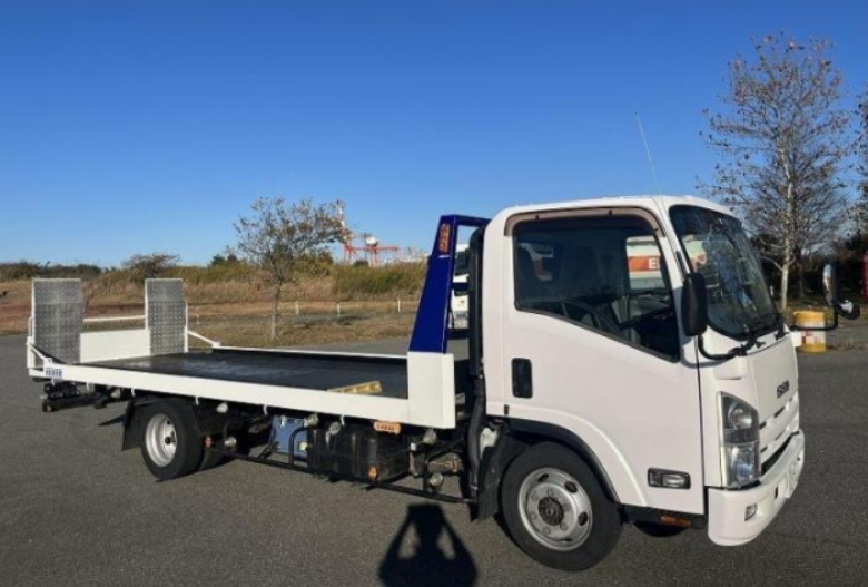 ISUZU  Elf 2014