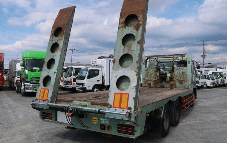 
								MITSUBISHI  Fuso Fighter 2005 full									