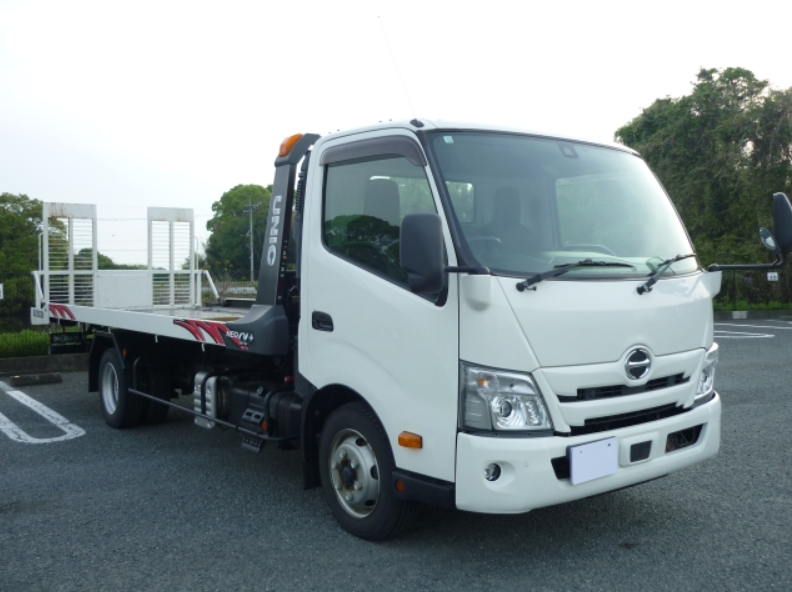Hino Dutro 2020