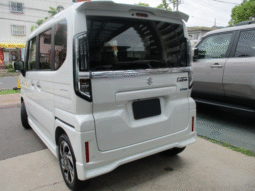 SUZUKI SPACIA HYBRID XS Turbo