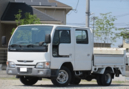 NISSAN    Atlas  2001