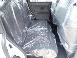 SUZUKI SPACIA HYBRID XS Turbo