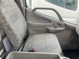 Hino    Dutro   2007