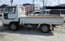 NISSAN    Atlas  2002