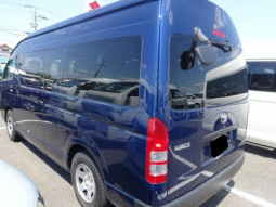 
										TOYOTA  HIACE COMMUTER 2013 full									