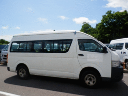 
										TOYOTA  HIACE COMMUTER 2019 full									