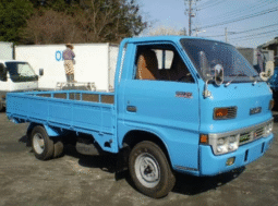 ISUZU    Elf     1985
