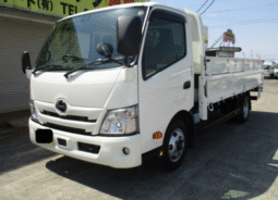 Hino Dutro   2020
