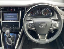 TOYOTA HARRIER PREMIUM 2017