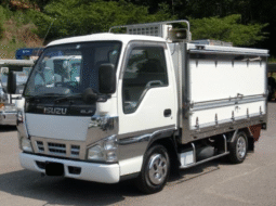 ISUZU   Elf  2005
