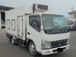 MITSUBISHI    Canter  2010