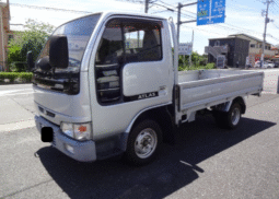 NISSAN    Atlas    2004