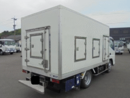 MITSUBISHI    Canter  2010