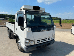 ISUZU  Elf  2005