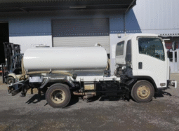 ISUZU  Elf  2010 TANKER TRUCK