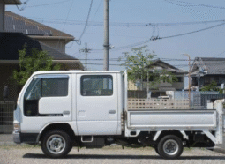 NISSAN    Atlas  2001