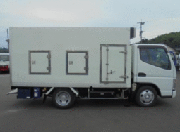 MITSUBISHI    Canter  2010