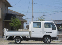 NISSAN    Atlas  2001