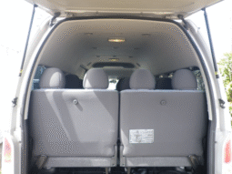 
										TOYOTA  HIACE COMMUTER 2011 full									