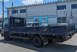 MAZDA    Titan   2004