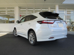 TOYOTA HARRIER PREMIUM 2017