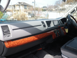 
										TOYOTA  HIACE COMMUTER 2011 full									