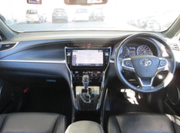 TOYOTA HARRIER PREMIUM 2017