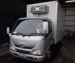 Hino   Dutro  2015