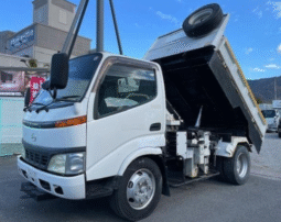 Hino   Dutro    2005