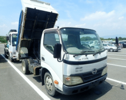 Hino   Dutro    2011