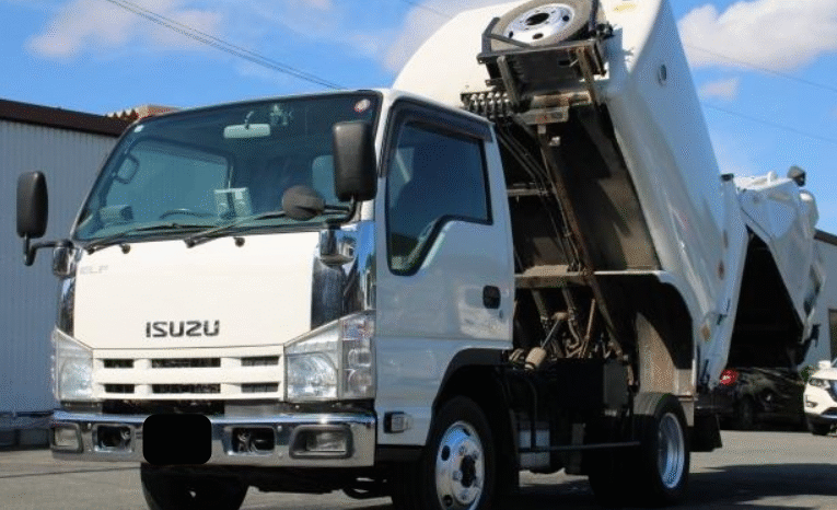
								ISUZU    Elf   2011 full									