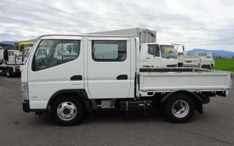 
								Mitsubishi   Fuso   Canter   2013 full									