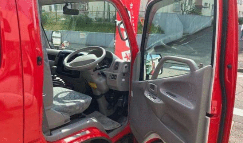 
								TOYOTA    Dyna   2010 full									