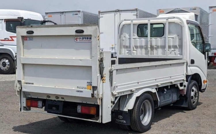 
								TOYOTA   Dyna   2012 full									