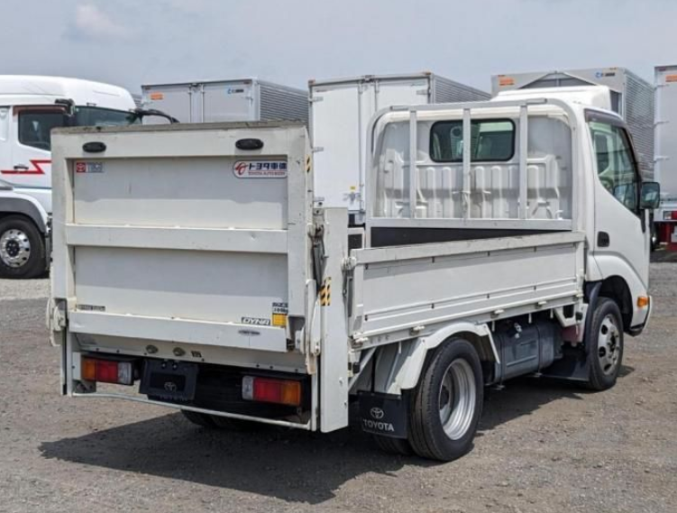 TOYOTA   Dyna   2012