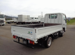 Mazda   Titan  2013