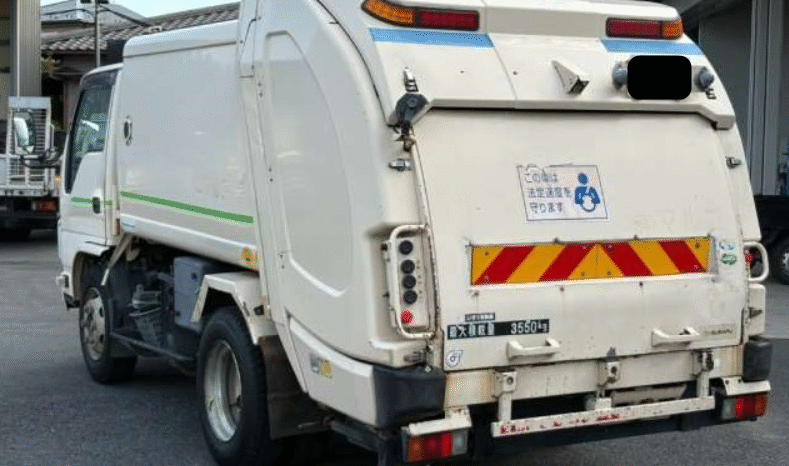 
								ISUZU    Elf   2012 full									