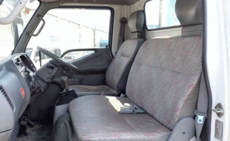 
								Mitsubishi   Fuso  Canter  1999 full									