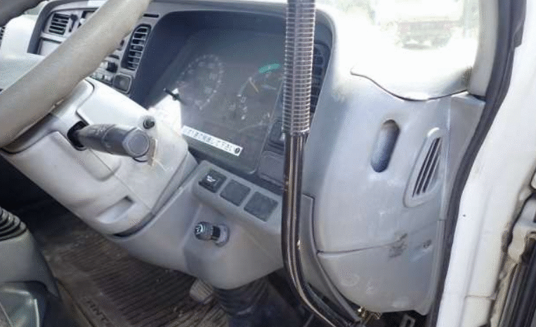 
								Mitsubishi   Fuso  Canter  1999 full									