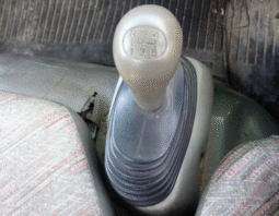 
										Mitsubishi   Fuso  Canter  1999 full									